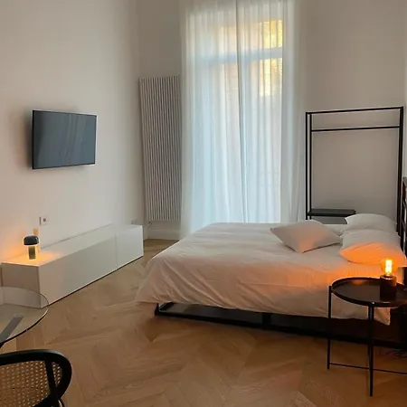 Chiaia N 24 Apartment Naples